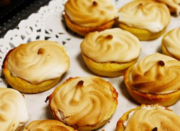 Mini tarte au citron meringuée